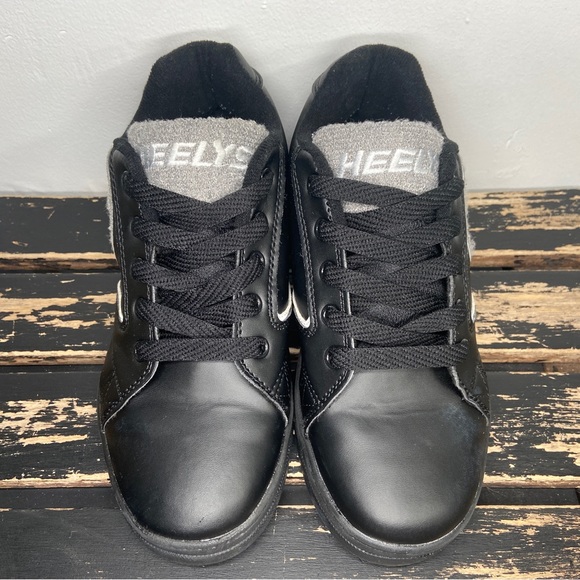 Heelys Wheeled Shoes Youth 5 Propel Skate Kids Sneakers Black White Gray Caps - Picture 3 of 16